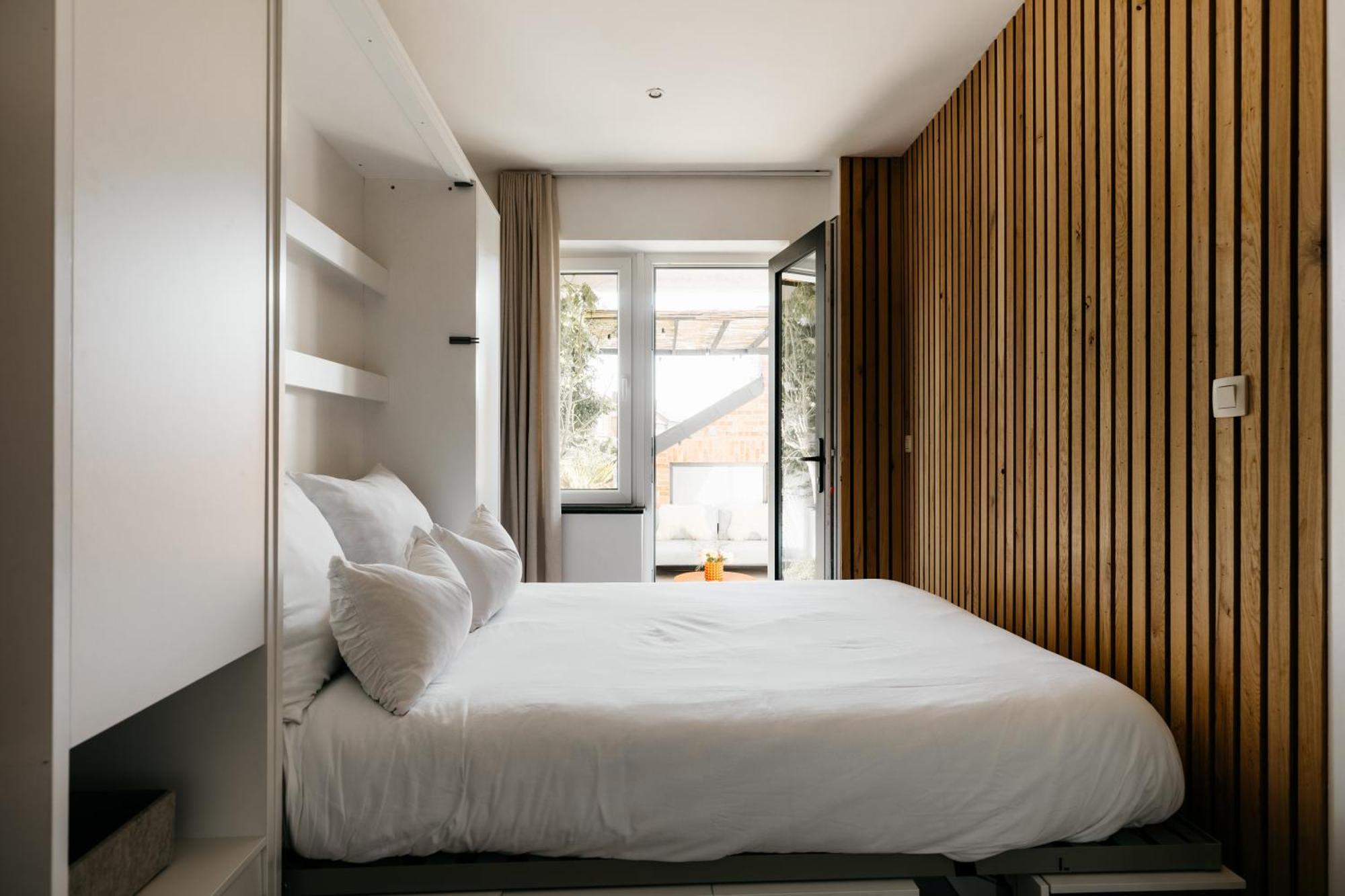 The Edgewater Suites - Park View Namur Exterior foto